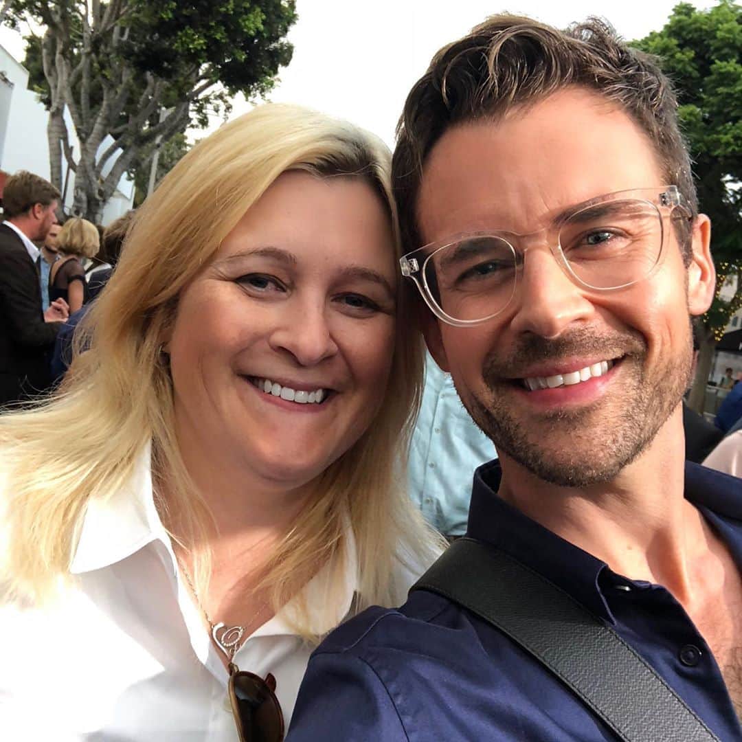 ブラッド・ゴレスキーのインスタグラム：「Happy Birthday @agoreski 🎂 I’m sad we couldn’t do our annual birthday trip together this year but will make it up to you when we can! Love you so much Mandy! Have an amazing day! ❤️🦁 #leoseason #leosrule」