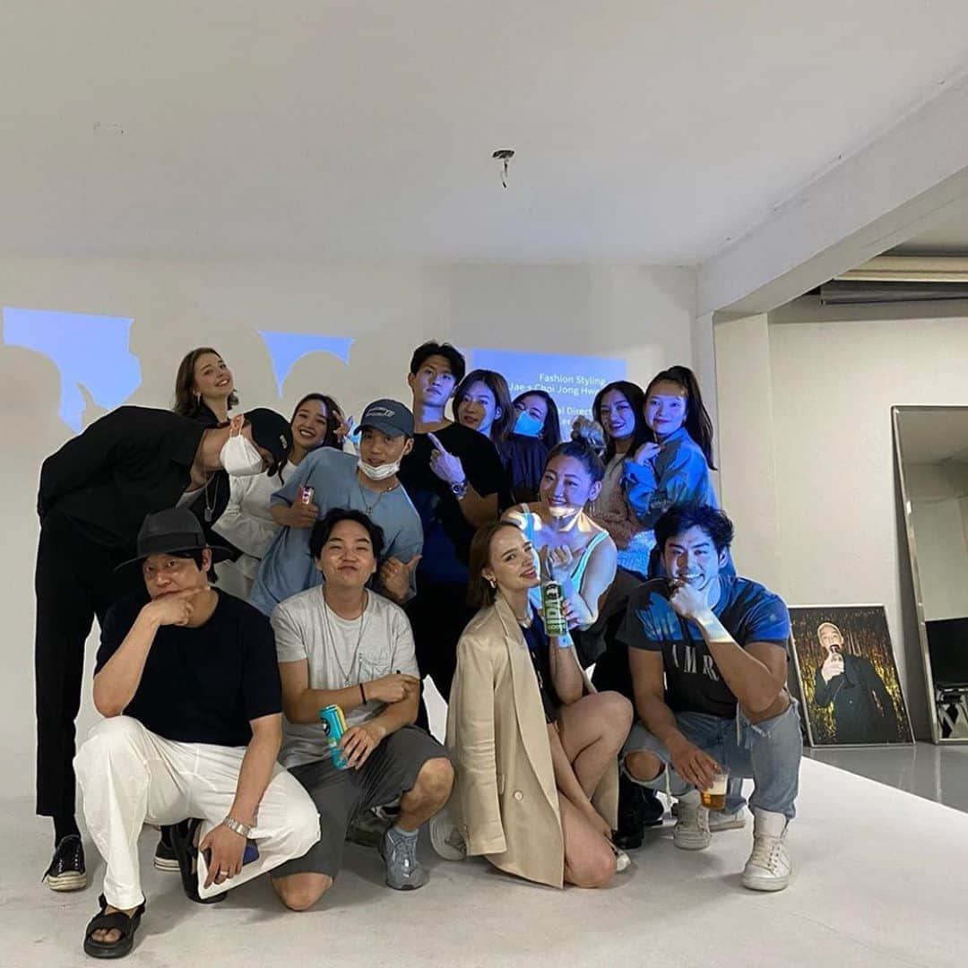 アンジェリーナ・ダニロヴァさんのインスタグラム写真 - (アンジェリーナ・ダニロヴァInstagram)「BECAUSE WE r syncing! So much love all around yesterday. Rushed straight after a shoot to congratulate and celebrate with Willy, his brother, everyone who was involved in the brand and project making and all of the friends and loved ones! @giuklee__ @syncinprocess 🤍 Hard not to mention what great of a day was yesterday. (fyi possibly one of the luckiest days of 2020) 08/08! And how amazing is that the launch was right on that day!  Eight is considered one of the luckiest numbers in numerology and often corresponds with success and abundance. If you look at it, an "8" is also literally an infinity symbol turned upright, which speaks to its unlimited potential. "8/8 is numerologically significant since eight is the number of abundance and prosperity,". "Add another eight to this, and what you have is a high-frequency manifesting mojo." Being the eighth day of the eighth month of the year charges this date with the energy of success — and better enables us to set clear intentions and goals.  Also on Aug. 8, the blazing Sun in Leo linked up with the bright star Sirius and created a cosmic alignment known as the "lion's gate portal." Because of energy of this alignment (and the charmed numerology of the double 8s), Aug. 8 is a supercharged day for manifesting abundance and dreaming big.  ——————— For more days like this to come! Can’t be more happier, supporting and celebrating the success of my friends.」8月10日 1時36分 - angelinadanilova