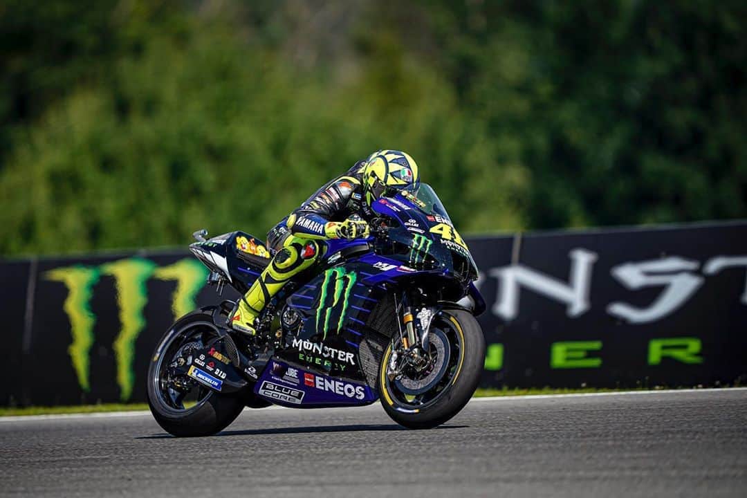 YamahaMotoGPさんのインスタグラム写真 - (YamahaMotoGPInstagram)「🗣️ @valeyellow46, #CzechGP Race Result - P5:  “It was a good race today. I felt good on the bike, and I had a good performance at this race track. I was able to be strong from the beginning to the end. It‘s a shame that yesterday we made some mistakes in qualifying because if I could have started one row to the front maybe I could have fought for the podium. But anyway, this remains a good performance and I enjoyed the race."  #MonsterYamaha  #MotoGP」8月10日 1時42分 - yamahamotogp