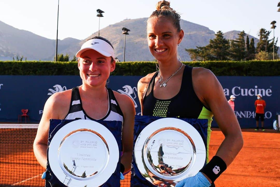 WTA（女子テニス協会）さんのインスタグラム写真 - (WTA（女子テニス協会）Instagram)「👏 Your 2020 @palermoladiesopen doubles champs, @tamarazidansek and @arantxarus1 🏆 🏆」8月10日 2時52分 - wta