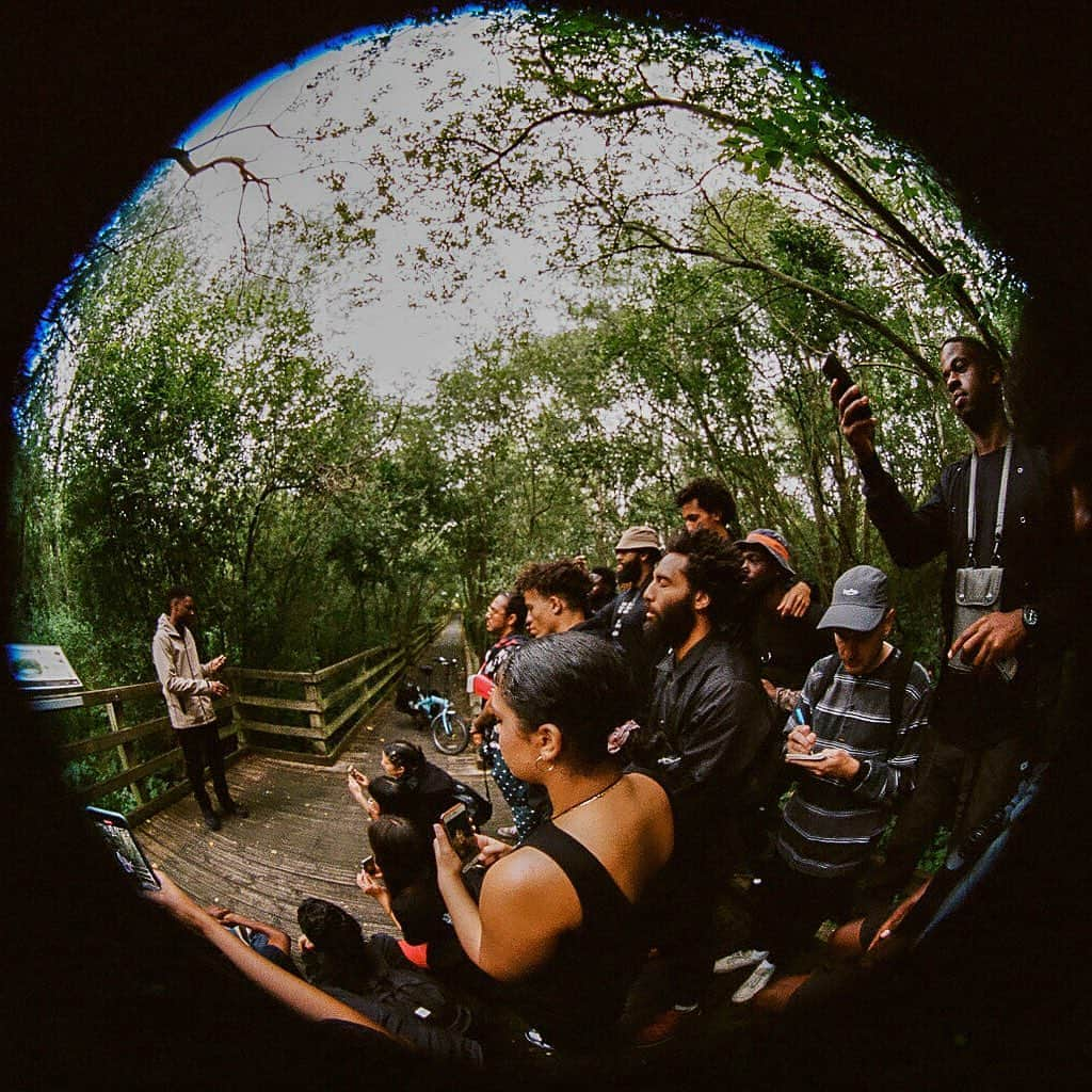 HYPEBEASTさんのインスタグラム写真 - (HYPEBEASTInstagram)「#hbouthere: @flocktogether.world is a new London collective that hopes to bring people of color into the world of birdwatching. Hit the link in bio to learn more about how the group has allowed a cross-section of creative people to form their own networks.⁠⠀ Photo: Zaineb Abelque」8月10日 3時02分 - hypebeast