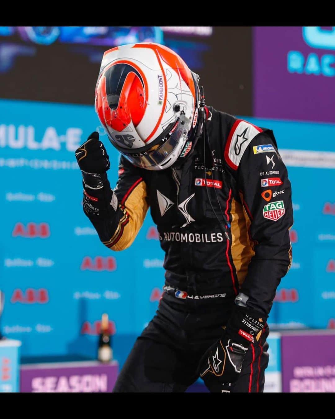 ジャン＝エリック・ベルニュのインスタグラム：「That’s a WIN ! 🏆  And we are champions as @dstecheetah clinched the title!  Huge congrats to my team mate @afelixdacosta for winning the championship. #dreamteam」