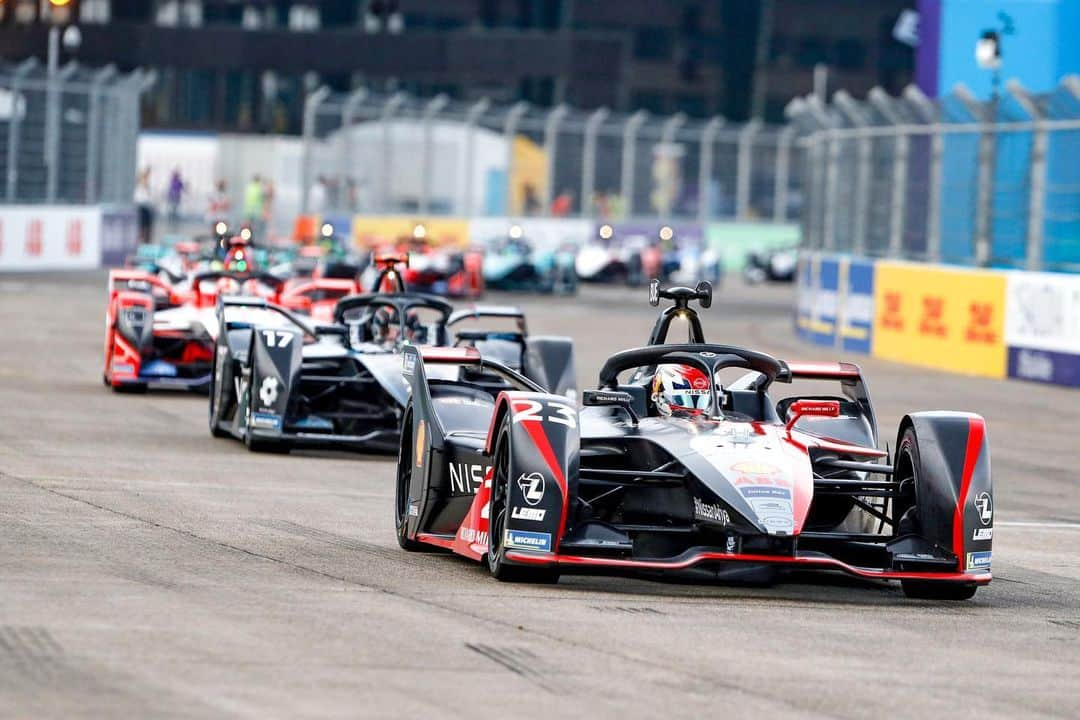 セバスチャン・ブエミさんのインスタグラム写真 - (セバスチャン・ブエミInstagram)「#BERLINEPRIX Another podium with a P3! @nissanedams @nismo moves second place in the team championship! Two races to go!  📸 LAT」8月10日 4時10分 - sebastien_buemi