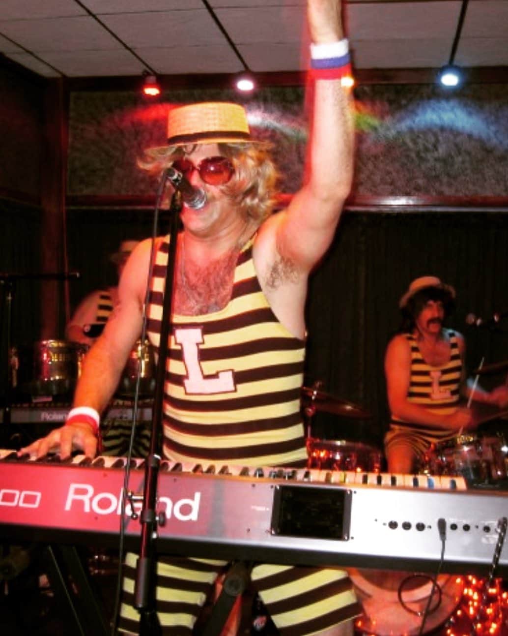 ポール・アデルスタインのインスタグラム：「I miss playing with #ThePonceyLads . I think this is the Mother’sLittleHelper/HavaNagila/Oompa-Loompa mash up. Or Nine Inch Nails-Closer/Sopranos Theme. Or McCartney. Or Ludacris? Hard to tell.」