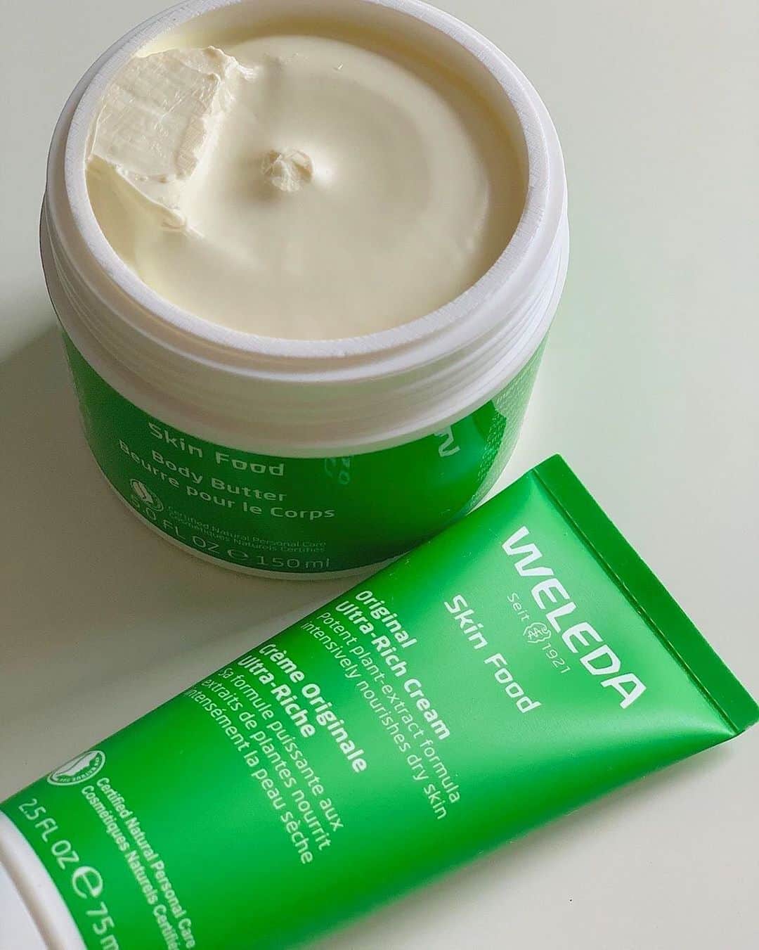 Weledaのインスタグラム：「Do you use Skin Food Body Butter, Skin Food Original, or both? 💚 We love using Skin Food Body Butter for full-body hydration and Skin Food Original to target areas that need extra hydration!  #WeledaSkinFood」