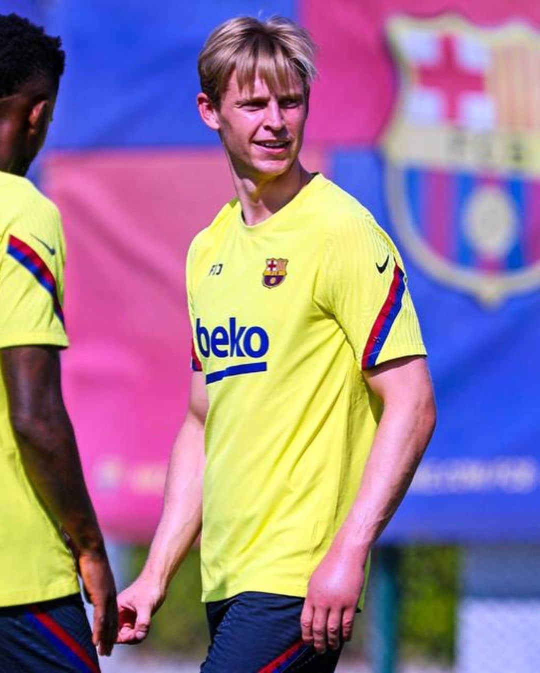 FCバルセロナさんのインスタグラム写真 - (FCバルセロナInstagram)「Happy faces at training today 😁」8月10日 5時18分 - fcbarcelona