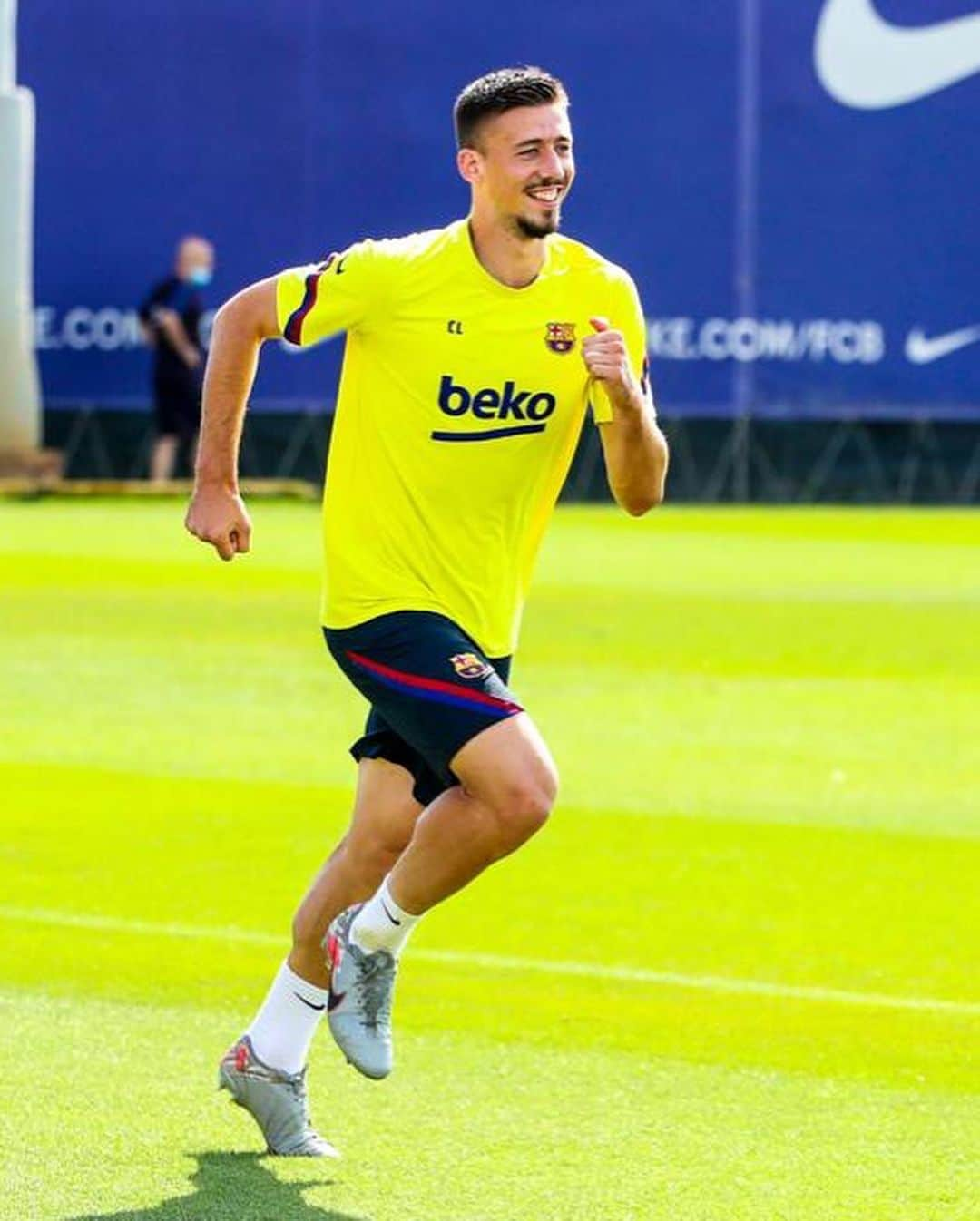 FCバルセロナさんのインスタグラム写真 - (FCバルセロナInstagram)「Happy faces at training today 😁」8月10日 5時18分 - fcbarcelona