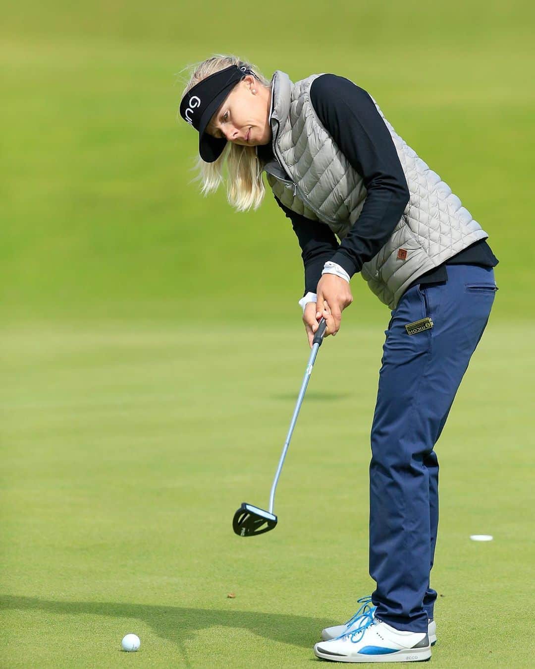 Pernilla Lindbergのインスタグラム：「It’s great to be back playing some competitive golf! Ready to jump on our LPGA charter flight tonight to Edinburgh, Scotland for two weeks of beautiful Scottish summertime weather!☔️🌧 Waterproofs and beanies packed ✅」