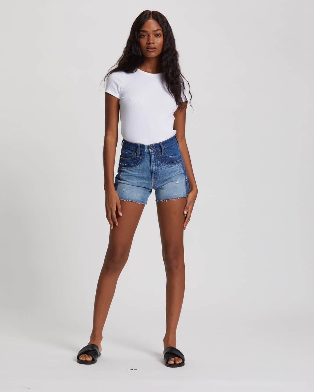 ハドソンのインスタグラム：「Doubling down on our commitment to cutoffs.」