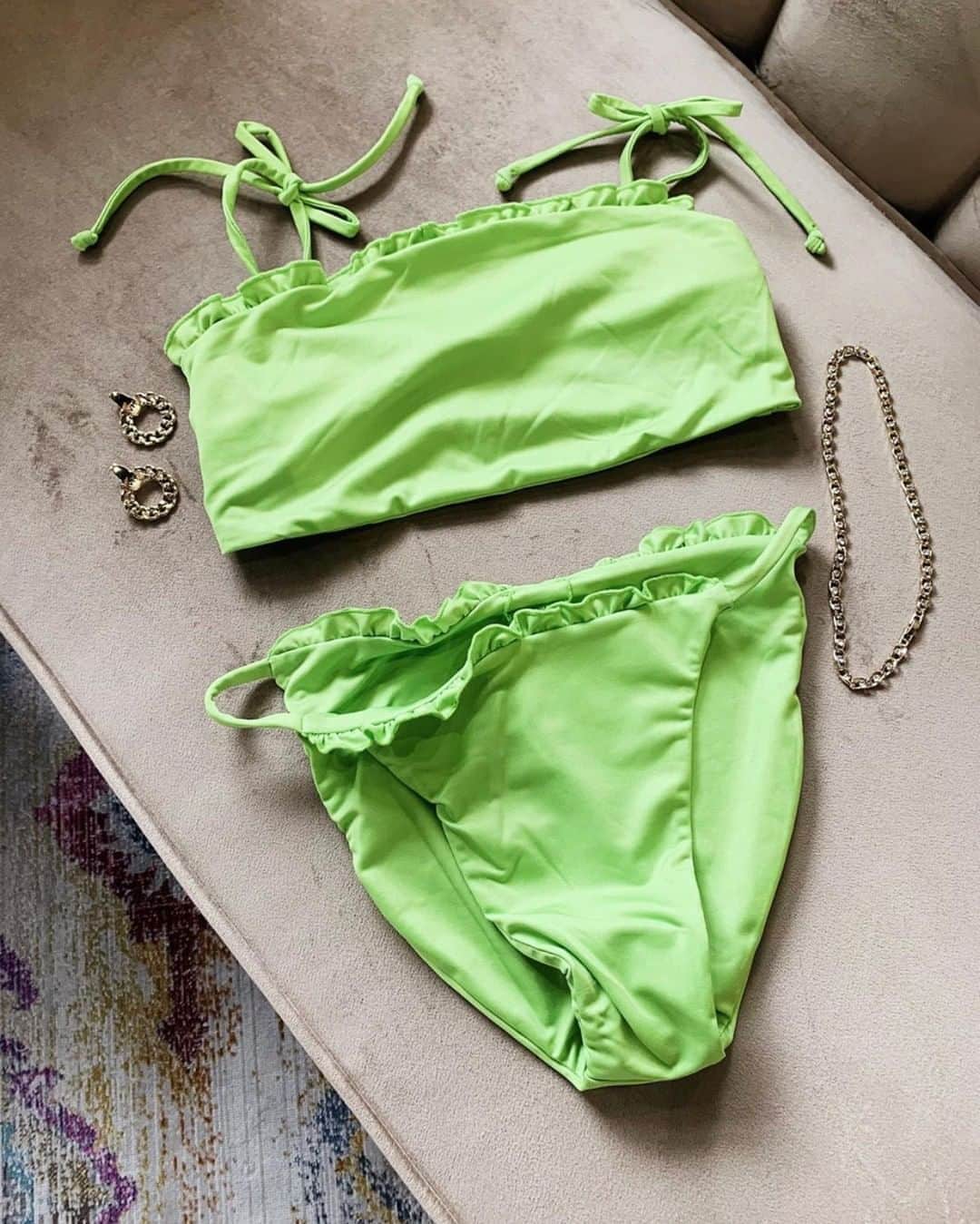 チェイサーのインスタグラム：「Describe your perfect summer day in emojis: 🏝👙🌞🍕 @sweetlifeboutique tell us yours⤵️ #perfectsummerday #cutebikini #summerstyle #chaserbrand #summerbikini」