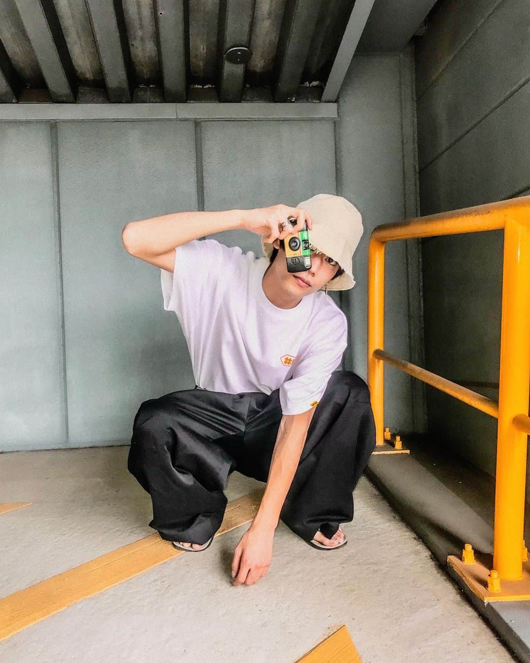 一ノ瀬竜のインスタグラム：「1万人おめでとうということで、簡単にですがコメント返信しようと思います！ 最近フォローして下さった方も是非気軽に送ってくださいね〜！ 今日中に届いたものを明日以降ゆっくり返していくので気長にお待ち下さい☺️」