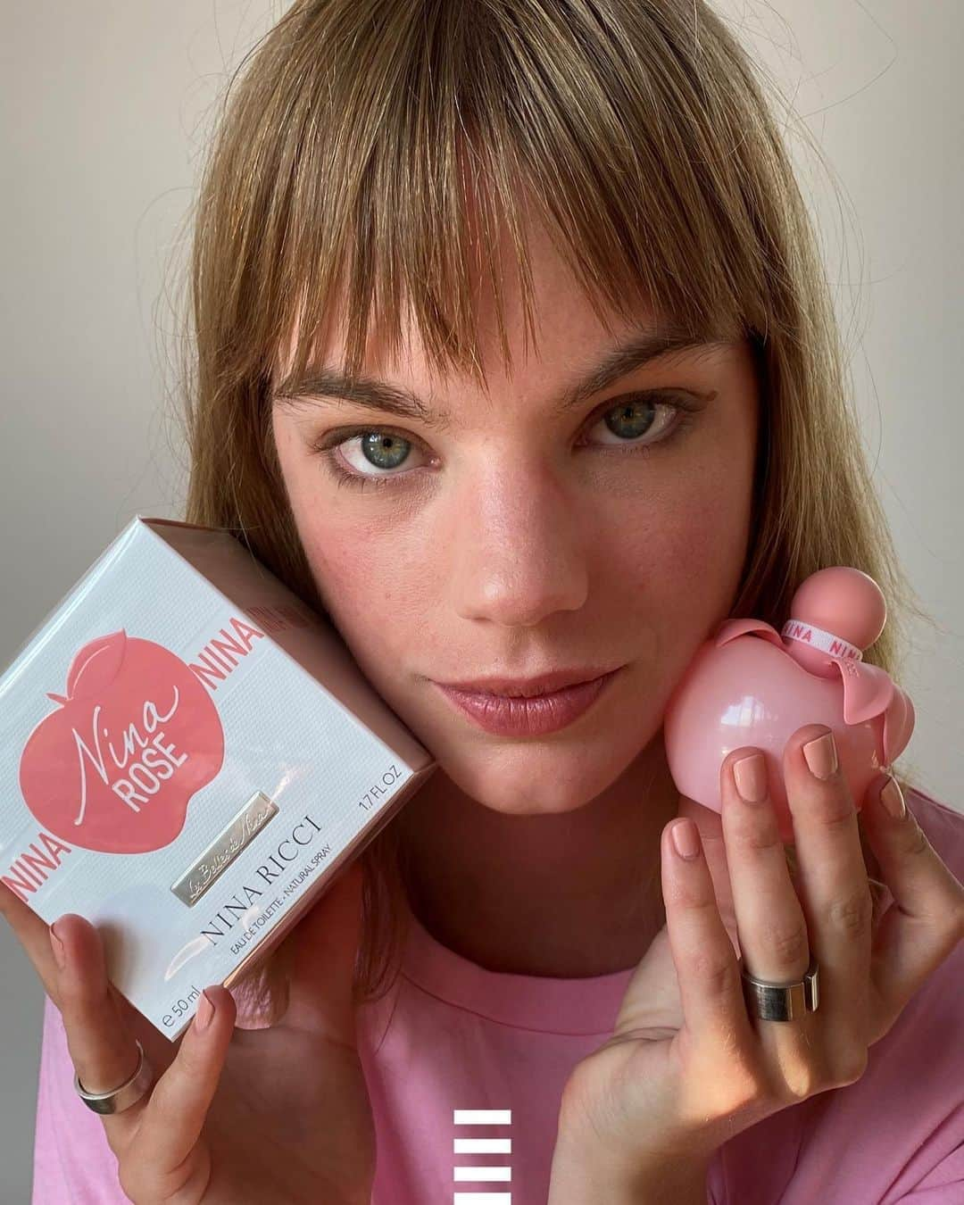 セフォラさんのインスタグラム写真 - (セフォラInstagram)「La collection s’agrandit chez @ninaricciparfums 💗 Découvrez le nouveau parfum floral NINA ROSE 🌸 Disponible dans tous les magasins et sur sephora.fr . ✨ Notes de tête : poire, citron, bergamote ✨ Notes de cœur : néroli, jasmin, fleur d'oranger ✨ Notes de fond : cèdre et musc . 📸 : @estellaboersma #SephoraFrance #NinaRicciParfums」8月10日 16時30分 - sephorafrance