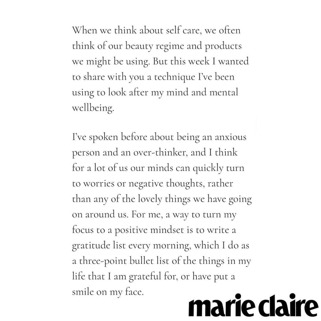 Mollie Kingさんのインスタグラム写真 - (Mollie KingInstagram)「Morning 😍 Here’s an extract from my latest column for @marieclaireuk.  I talk about how I’ve recently started writing a gratitude list every morning. Do any of you do this? What’s on your list today? xxx」8月10日 16時38分 - mollieking