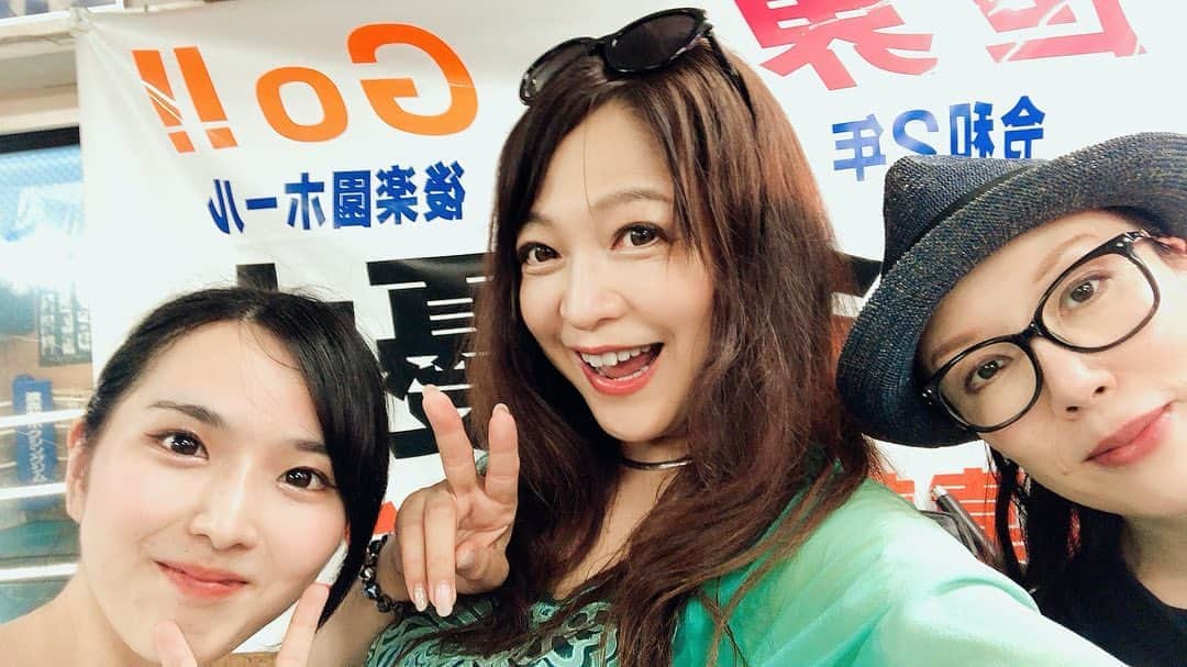 のインスタグラム：「（原めぐみofficial） 3pics photos Swipeーーー▶︎▶︎▶︎ トカちゃんダイエットチャンネル　撮影❣️ メトロの乗り換え通路は長いのに誰ともすれ違わなかった。  #原めぐみ  #渡嘉敷勝男　さん #瀬内朝陽  さん #トカちゃん  #youtube  #配信番組  #トレーニング  #ダイエット方法  #ダイエット  #ボクシング  #配信番組はじめました  #ボクシング世界チャンピオン  @meguming.h」