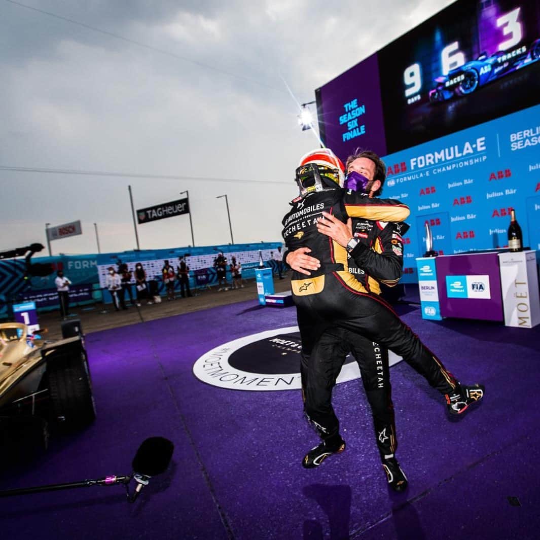 ジェームズ・ロシターのインスタグラム：「What a pleasure to work with 2 great Champions @jeanericvergne @afelixdacosta 🙏🏼 Thank you for all the hard work 🏆🏆」