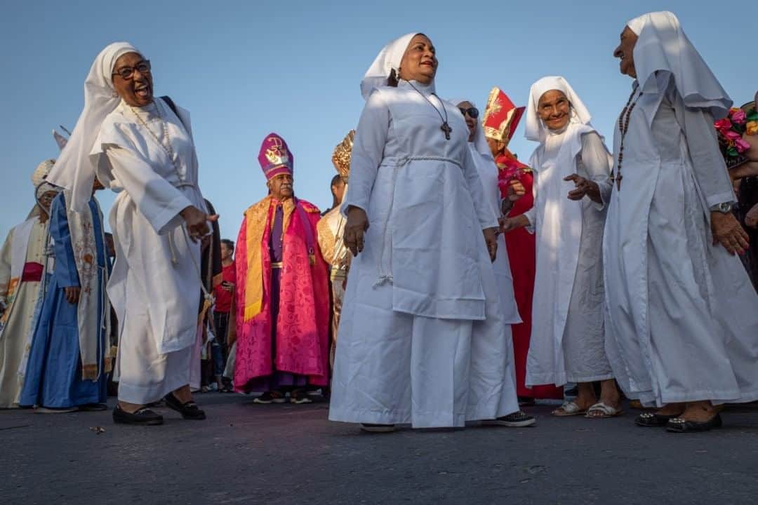 National Geographic Travelさんのインスタグラム写真 - (National Geographic TravelInstagram)「Photo by @juancristobalcobo  People celebrate the end of four days of carnivals in the northern city of Riohacha, Colombia. In this photo men and women impersonating clergy members dance in the streets to mark the death of Joselito, a popular character known as the main party lover of the event. The celebrations take place every year toward the end of February. #colombia #carnivals #riohacha」8月10日 17時08分 - natgeotravel