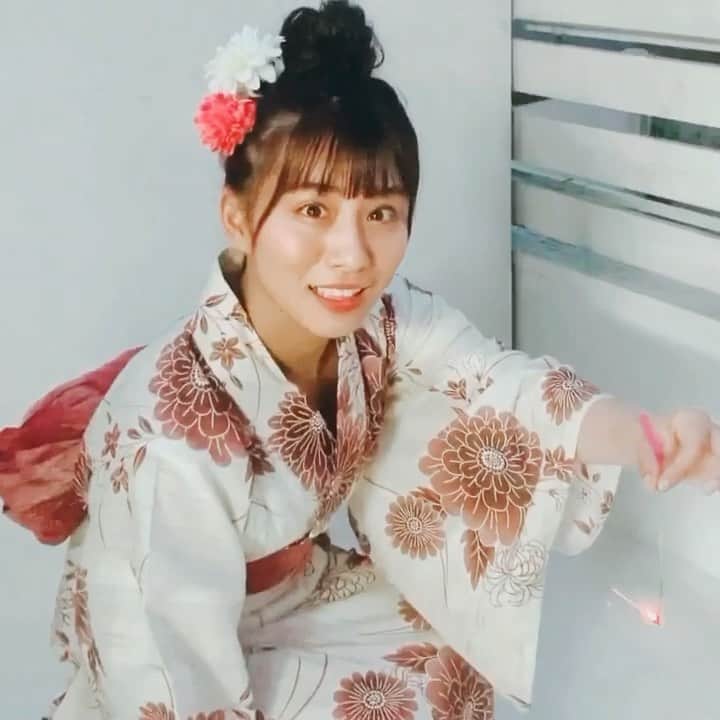 のインスタグラム：「夏だね🎇🎇 #花火#線香花火」