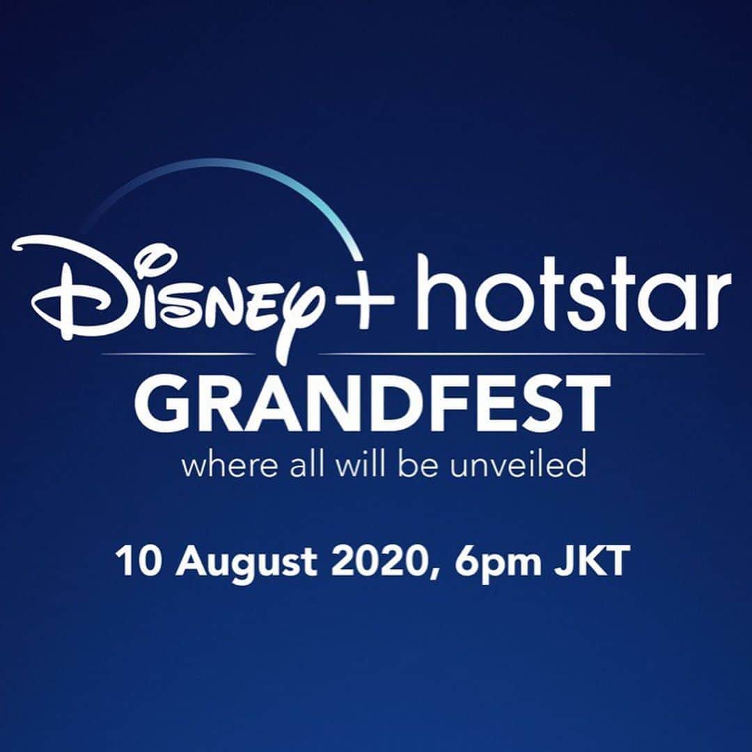 Zaskia Sungkarさんのインスタグラム写真 - (Zaskia SungkarInstagram)「Sebentar lagi FB Live Disney+ Hotstar Indonesia mulai nih! Gak sabar mau liat penampilan spesial temen-temenku dan penasaran banget mau liat ada kejutan apa aja yang akan di Disney+ Hotstar. Siapa yang sama kaya aku? Yuk, nonton bareng Disney+ Hotstar Grandfest di FB LIVE hari ini jam 18.00 WIB yaaa!  #YukKeGrandfest #DisneyPlusHotstarID」8月10日 17時22分 - zaskiasungkar15