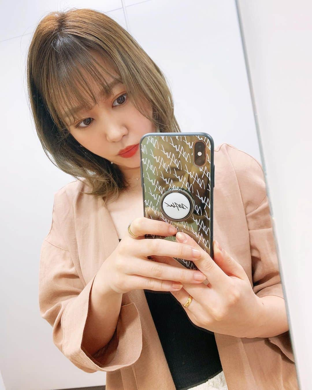 門脇佳奈子さんのインスタグラム写真 - (門脇佳奈子Instagram)「⭐️ New iPhonecase❤️ * * #wtw * * 初めてスマホリング付けたけどめちゃんこ便利やな🤭 今更感エグみ🤭🤭🤭」8月10日 17時38分 - kanakoofficial