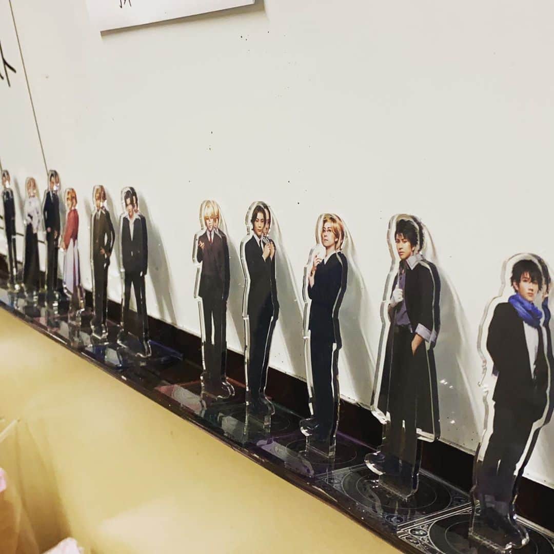 ただすけのインスタグラム：「自分史上最速の劇場入りか…？ #モリミュ」