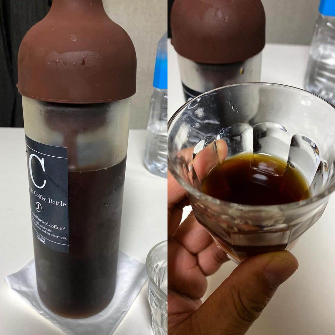 森田繁のインスタグラム：「昨晩、ハリオのフィルターインコーヒーボトルで仕込んだ水出しコーヒーを目覚めの一杯にいただく。控えめにいって最高の味。おはようございます。」