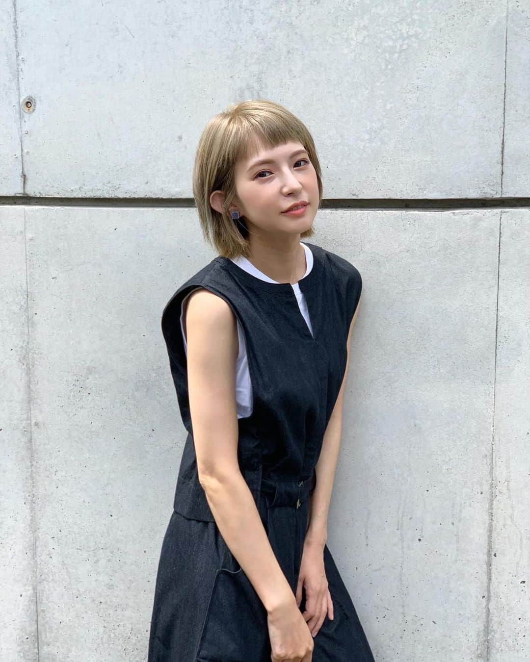 HARUNAのインスタグラム：「お誕生日迎えました🎂 いつもの夏ではないけど今年は今年なりの楽しみをたくさん見つけていこ〜💫 みんなも充実した日々を過ごしてね！ 21日の配信ライブもお楽しみに！」