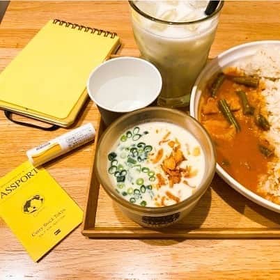 スープストックトーキョー 公式さんのインスタグラム写真 - (スープストックトーキョー 公式Instagram)「🍛➕🍋🐣🌻🌽🌟🍌🧀﻿ ＼"サムシングイエローをSNSで"／﻿ ﻿ 8月の1か月間、ハッシュタグ﻿ 「#ひとさじの旅 #CurryStockTokyo」を﻿ 付けて、「Soup Stock Tokyoのカレーに﻿ 黄色い何かを添えた写真」とともに投稿﻿ していただいた方の中から抽選で20名の方に﻿ ちょっといいことが起こります。﻿ ﻿ 店内はもちろん、テイクアウトでお召し上がり﻿ いただくオフィスでのカレーやご自宅での﻿ レトルトカレーのお写真でも構いません👌﻿ みなさまのご投稿をお待ちしています♩﻿ ﻿ ●期間：2020年8月1日(土)～8月31日(月)﻿ ●開催内容：期間中にinstagram/Twitterにて、﻿ Soup Stock Tokyo公式アカウントを﻿ フォローし、ハッシュタグ 「#ひとさじの旅 ﻿ #CurryStockTokyo」 を付けて「Soup Stock Tokyoのカレーに黄色い何かを添えた写真」とともに投稿してください。﻿ ﻿ 期間中に投稿していただいた方の中から抽選で20名の方に"ちょっといいこと"が起こります。※当選者へのご連絡はInstagram/TwitterのDMにて行います。﻿ ●ちょっといいことのご協力：日本航空﻿ ﻿ #currystocktokyo﻿ #soupstocktokyo﻿ #JAL」8月10日 11時40分 - soupstocktokyo