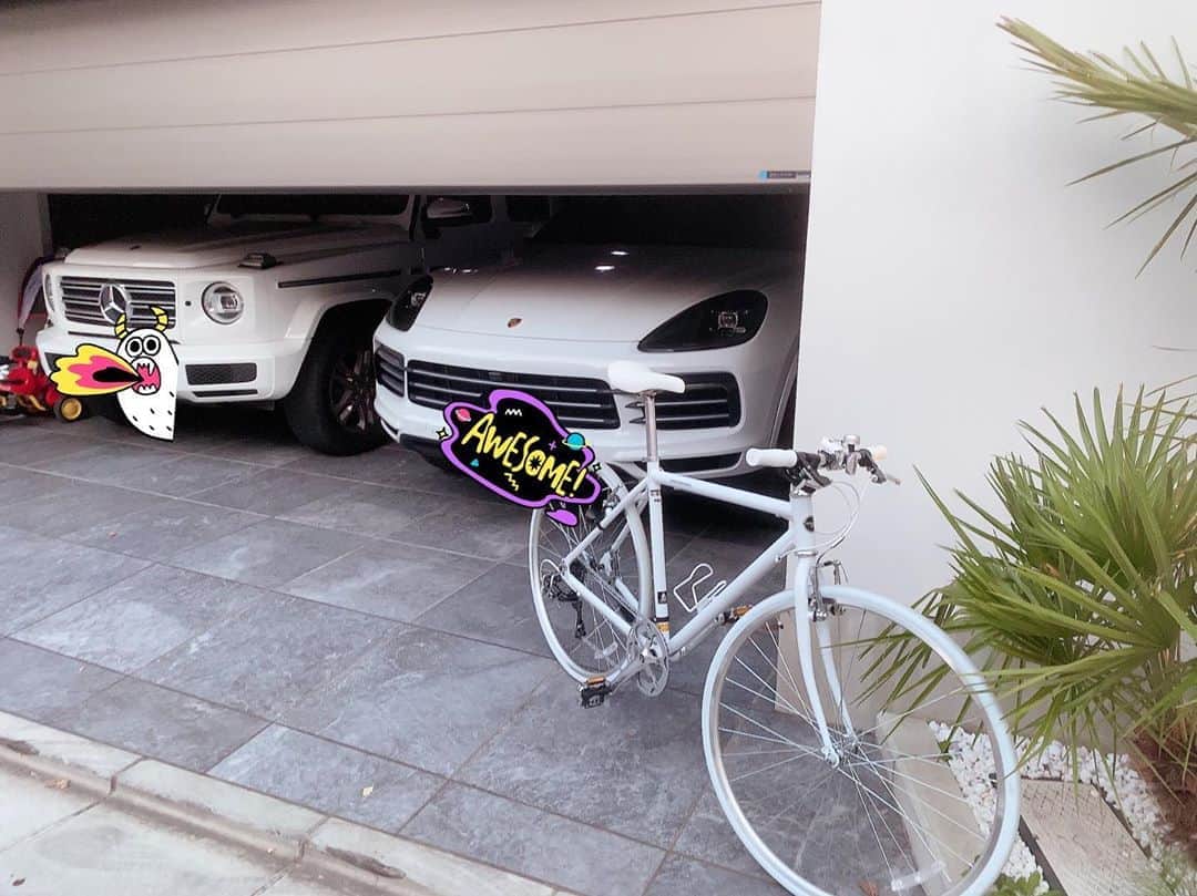 アレクサンダーさんのインスタグラム写真 - (アレクサンダーInstagram)「al fin me compraron una bicicleta やっと自転車買ってもらえた  #bicicleta  #自転車 #ガレージ #garaje」8月10日 12時06分 - alexanderfriends