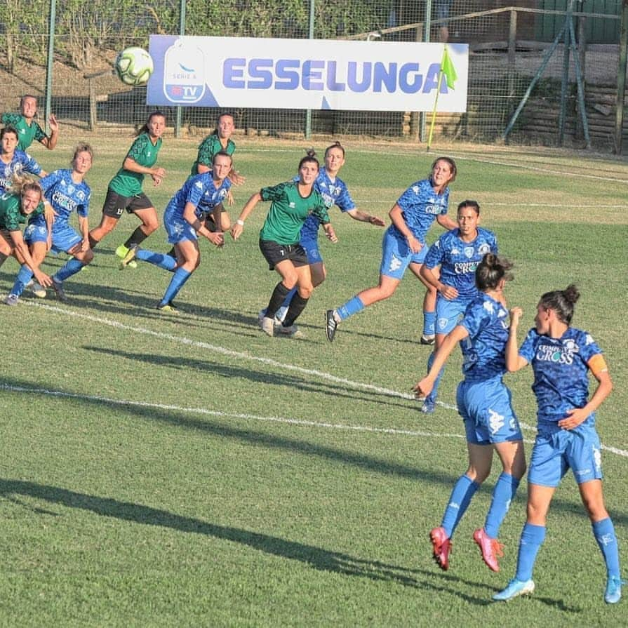 エンポリFCさんのインスタグラム写真 - (エンポリFCInstagram)「📸📸📸 Sabato scorso la prima amichevole delle azzurre di mister Spugna contro la Florentia San Gimignano」8月10日 18時05分 - empoli_fc_official