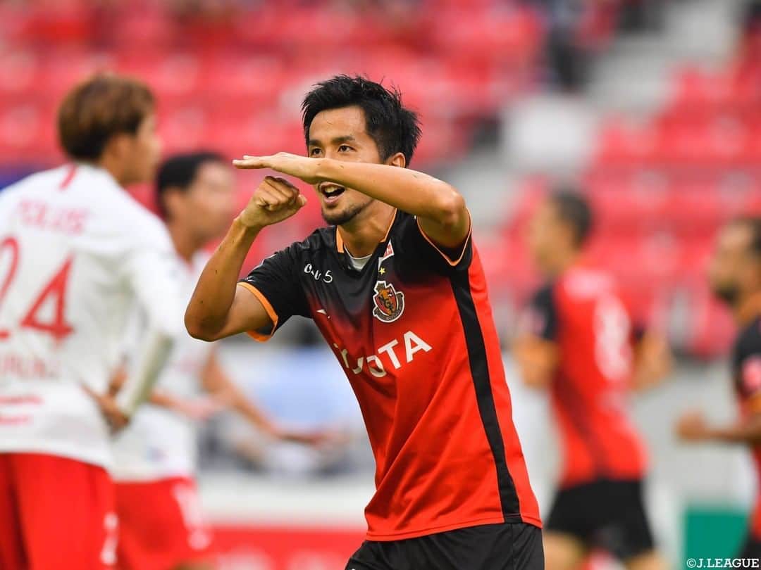のインスタグラム：「Play Back JLEAGUE⚽️📸﻿ ﻿ #明治安田生命Ｊ１リーグ 第9節﻿ 印象的なシーンをプレイバック🔥﻿ ﻿ ﻿ #Ｊリーグ ﻿ #jleague  #名古屋グランパス #前田直輝 #川崎フロンターレ #レアンドロダミアン #三笘薫 #小林悠 #清水エスパルス #カルリーニョスジュニオ #鹿島アントラーズ #エヴェラウドら #ベガルタ仙台 #赤﨑秀平 #ガンバ大阪 #昌子源 #東口順昭 #横浜Ｆマリノス #小池龍太 #柏レイソル #オルンガ #サンフレッチェ広島 #浅野雄也 #FC東京 #波多野豪 #soccer #soccergame #soccerphotography #football」