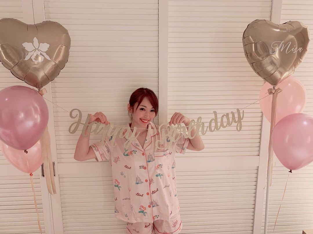 渋木美沙のインスタグラム：「おかわ💓  #バルーン #バルーン装飾 #ピンク #バースデーサプライズ」