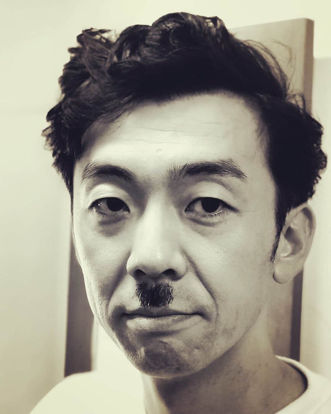 木村卓寛のインスタグラム：「髪が伸びてきて癖っ毛が出だした  #そろそろ切りに行かな」