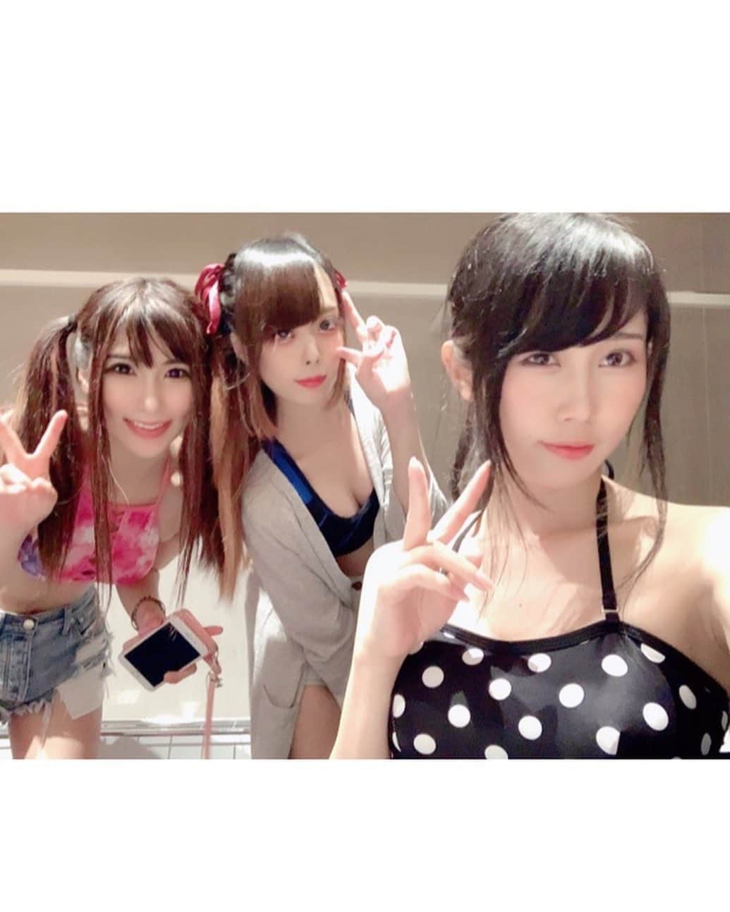 のインスタグラム：「. これも昨日だけど 神田明神ライブ終了！ ありがとうございました🥰 . みやび予約、チェキや差し入れも とっても嬉しかった…！ 初めての方もありがとう🙌🏻💕 . また早くライブできますように！ これからも頑張るね✨ . ✼••┈┈••✼••┈┈••✼••┈┈••✼••┈┈••✼ . This is also yesterday Kanda Myojin Live is over! Thank you 🥰 . Miyabi reservations, cheki shooting and gifts I was very happy...! Thank you for the first time 🙌🏻💕 . I hope I can live again soon! I will continue to do my best ✨ . ✼••┈┈••✼••┈┈••✼••┈┈••✼••┈┈••✼ #釘町組 #グラビアアイドル #グラドル #グラビア #gravure #グラドル自画撮り部 #gravureselfportrait #photoshoot #Photography #モデル #model #被写体 #被写体モデル #subject #kawaii #FOR_Z #めたもるふぉーぜ #めたふぉ #アイドル #IDOL #下乳 #BottomBreast #underboob #underboobs #撮影会 #撮影会モデル #PhotoSession #PhotoSessionModel」