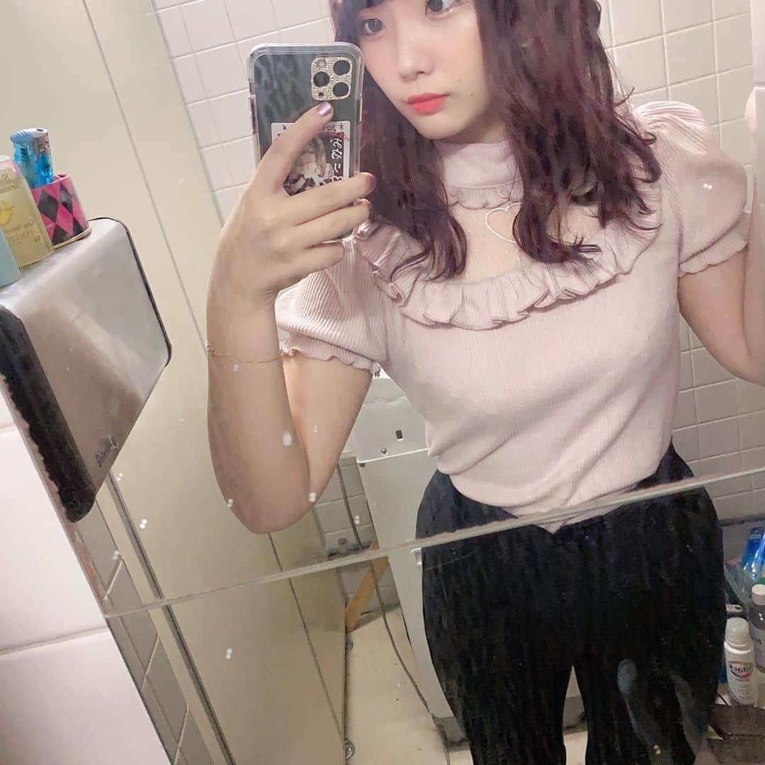 河合陽菜のインスタグラム：「鏡越し」