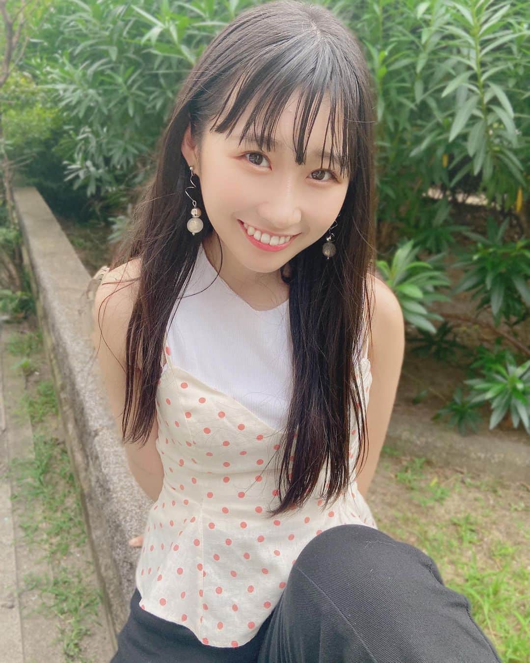 のインスタグラム：「𖤣𖥧𖥣｡﻿ ﻿ 今週だけでテレビとラジオに6本も﻿ 出演させて頂いていました✨🔘📺﻿ ﻿ とてもとても嬉しい…🥺❤️﻿ ﻿ ちなみに今夜はラジオです！📻﻿ FM山陰｢GO-!EVENING｣に出演させて頂きます！🌼🧡﻿ ﻿ 17:20~18:30です！﻿ 是非聴いてください！☺️🎖  #テレビ  #ラジオ  #とても嬉しい☺️🎖 #島根県 #鳥取県  #関西 #大阪  #fm  #fm放送  #大阪グルメ  #高校生 #jk  #fff #フォローミー  #いいね  #아이돌 #follow #ファッション #fashion #photo #idol  #夏 #夏コーデ」