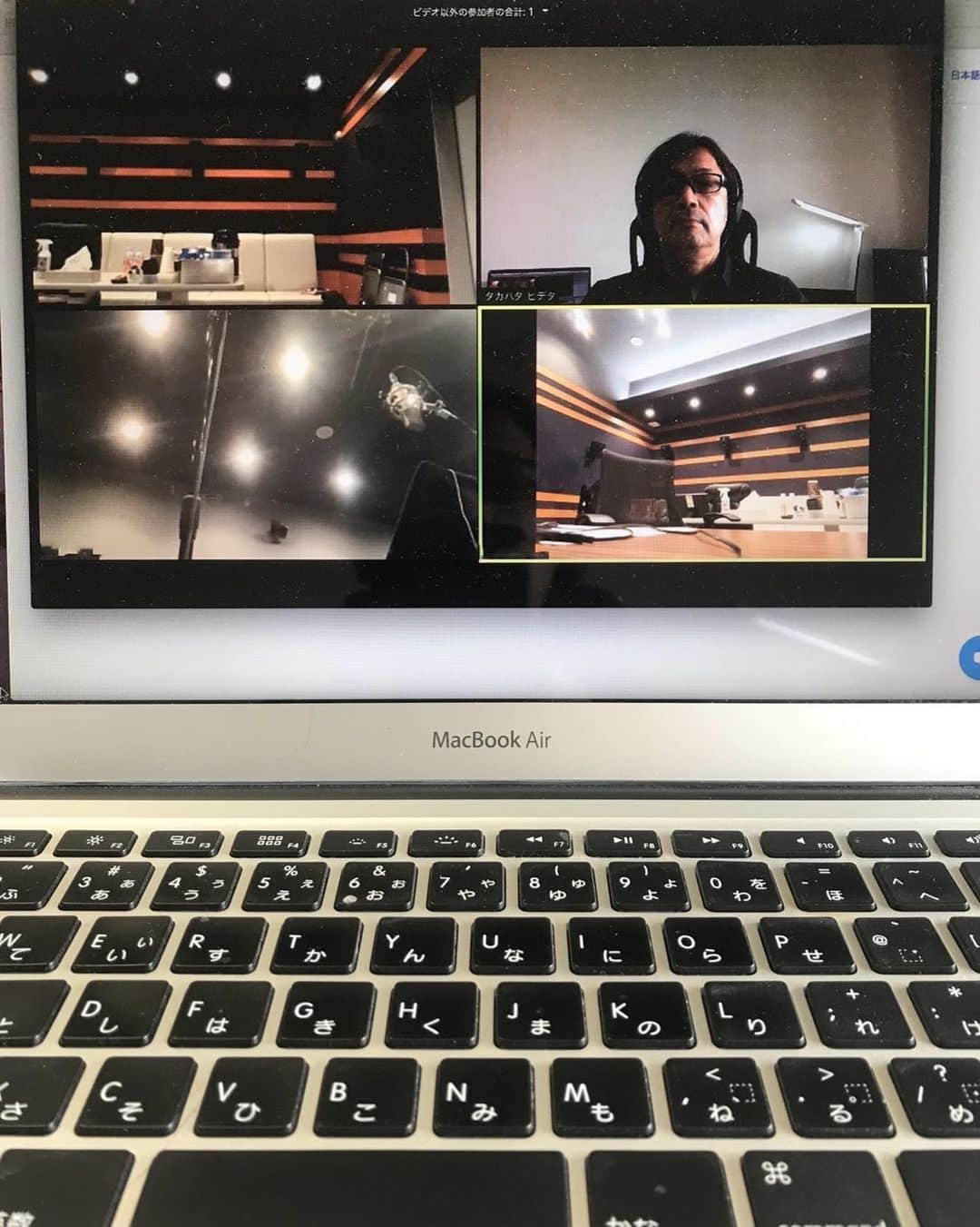 タカハタ秀太のインスタグラム：「リモートでアフレコ。 これが普通になるのだね…。」