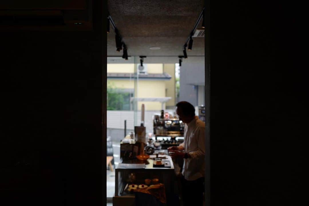 石井輝明さんのインスタグラム写真 - (石井輝明Instagram)「埼玉、所沢。 昨日はコマンダンテVS大宮セブン〜マヂカルラブリー編〜ありがとうございました。 配信ってすごい。  #limenascoffee #cafe #coffee #カフェ #埼玉カフェ #所沢カフェ #カフェ芸人 #素敵な写真が撮れた #写真に興味出てきてるのよね #勉強しようかなぁ #勉強してどうにかなるもんなのかなぁ #どうなのかなぁ」8月10日 15時55分 - comandanteishii