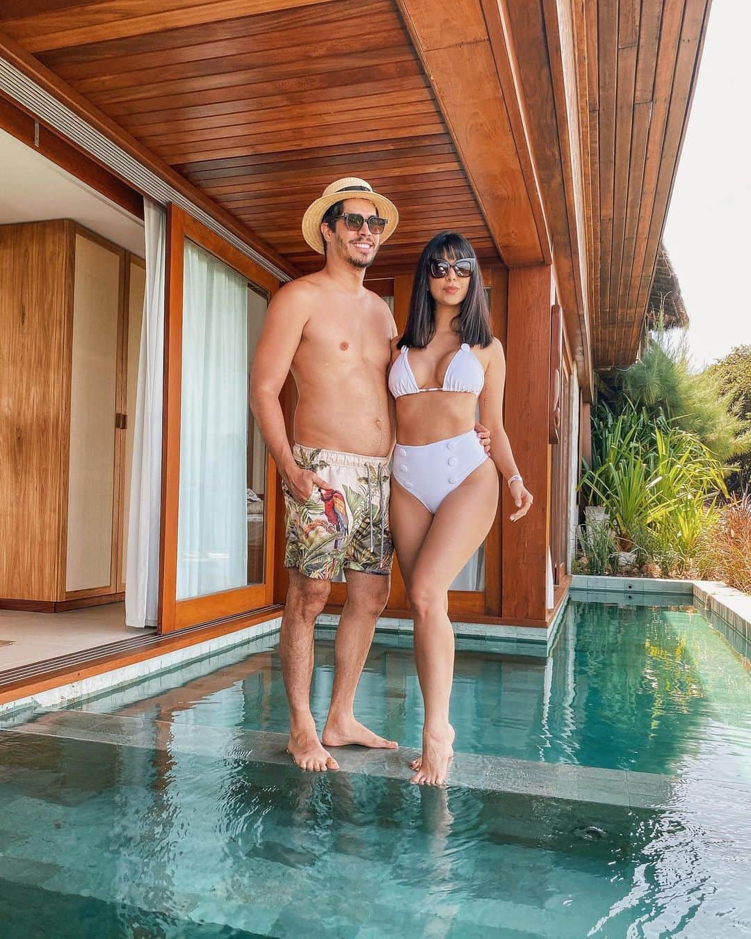 Gabriela Salesのインスタグラム：「Seus pais  -  #Rmempipa」