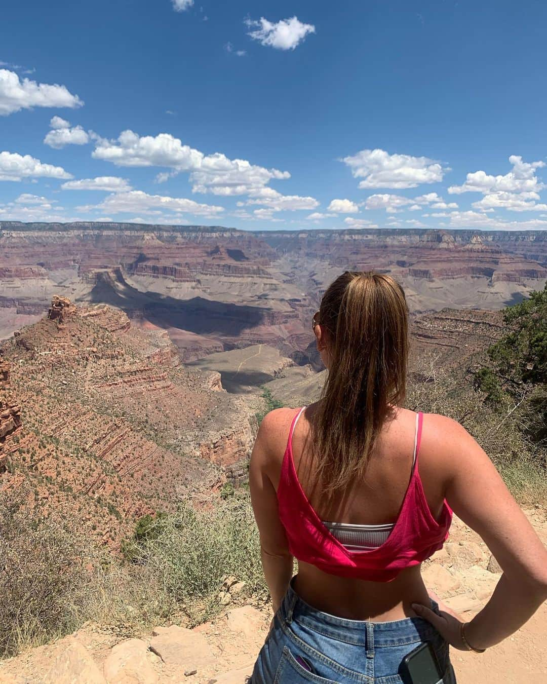 ソフィー・ディーさんのインスタグラム写真 - (ソフィー・ディーInstagram)「I had such a fun adventurous weekend Glamping at the Grand Canyon! Have you been glamping? If so where is your fave place? Camping ⛺️ #Glamping #grandcanyon」8月11日 1時46分 - sophiedee