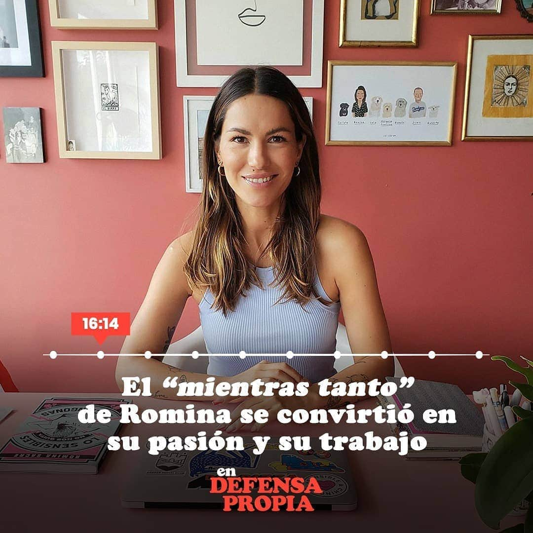 Erika De La Vegaさんのインスタグラム写真 - (Erika De La VegaInstagram)「Al escuchar a @RominaSacre, mi invitada #71 de #EnDefensaPropia, entendí perfectamente el porqué del nombre de su libro: “Lo sensibles no nos quita lo chingonas”   Romina es una mujer carismática y con un sentido de humor especial. Ella aprendió que pensar diferente, más allá de ser una desventaja, te da la oportunidad de crear tu propio espacio, donde puedes ser tan sensible o irreverente como quieras, así como lo hizo en @RominaMedia.   Pueden encontrar el episodio completo en todas las plataformas de audio #Spotify #ApplePodcasts #GooglePodcasts #iVoox y en mi canal de #Youtube  #ErikaDeLaVega #PodcastEnEspañol」8月11日 2時29分 - erikadlvoficial