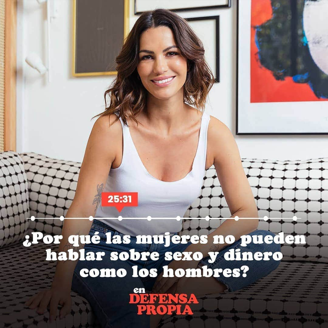 Erika De La Vegaさんのインスタグラム写真 - (Erika De La VegaInstagram)「Al escuchar a @RominaSacre, mi invitada #71 de #EnDefensaPropia, entendí perfectamente el porqué del nombre de su libro: “Lo sensibles no nos quita lo chingonas”   Romina es una mujer carismática y con un sentido de humor especial. Ella aprendió que pensar diferente, más allá de ser una desventaja, te da la oportunidad de crear tu propio espacio, donde puedes ser tan sensible o irreverente como quieras, así como lo hizo en @RominaMedia.   Pueden encontrar el episodio completo en todas las plataformas de audio #Spotify #ApplePodcasts #GooglePodcasts #iVoox y en mi canal de #Youtube  #ErikaDeLaVega #PodcastEnEspañol」8月11日 2時29分 - erikadlvoficial