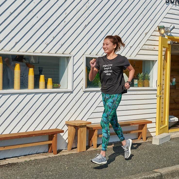 Swivelのインスタグラム：「𝐌𝐞𝐝𝐢𝐚 𝐈𝐧𝐟𝐨𝐫𝐦𝐚𝐭𝐢𝐨𝐧⁠⠀ ⁠⠀ ヨガジャーナルオンライン（@yogajournalonline）にて、SWIVEL新作コレクションを特集していただきました。⁠⠀ 夏におススメのボタニカル柄のウェア特集です🌴✨⁠⠀  ⁠⠀ 掲載アイテムについては、商品をタップしてご確認下さい。スライド⏩すると全ての写真をご確認いただけます😊⁠⠀  ヨガオンラインの記事はプロフィールのURLからもご確認いただけます🧘‍♀️ ⁠⠀ #SWIVEL #スウィベル⁠」
