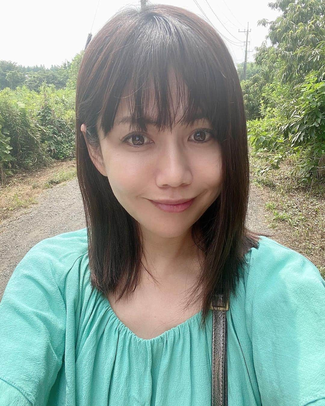 木原さとみさんのインスタグラム写真 - (木原さとみInstagram)「今日は、久しぶりに　#自然 いっぱいの場所へ。#栗の木　#たんぼ  緑が綺麗。 でも暑いね💦💦💦」8月10日 18時23分 - satop0704