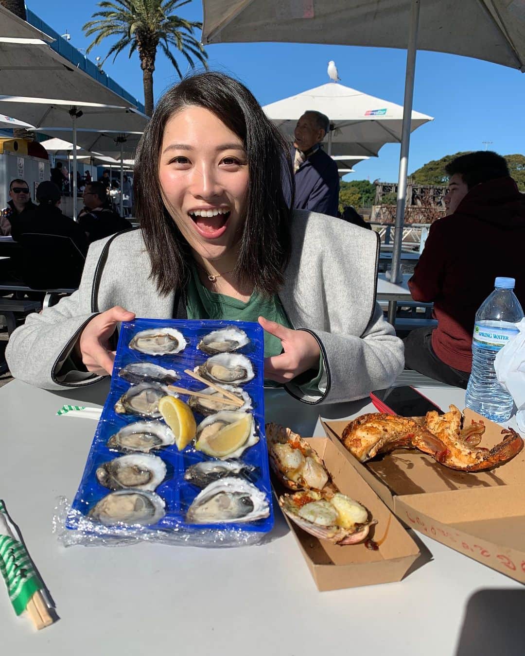 春原未来さんのインスタグラム写真 - (春原未来Instagram)「昨年 #シドニー 行った時。友だちが #フィッシュマーケット 連れて行ってくれた。大好きな #生牡蠣 を食べて, #ディナー は #イタリアン 食べた😋 . When I went to #Sydney last year.  A friend took me to the fish market.  After eating my favorite raw #oysters , I went to #Italianrestaurant "La Rosa" for #dinner . . #思い出pic #larosa #生ガキ最高 #生ガキ #当たったことない #青空ピクニック #青い海青い空 #なんでも話せる仲 #カンタス航空 #qantasairways #飛行機好きな人と繋がりたい」8月10日 18時39分 - sunohara_miki