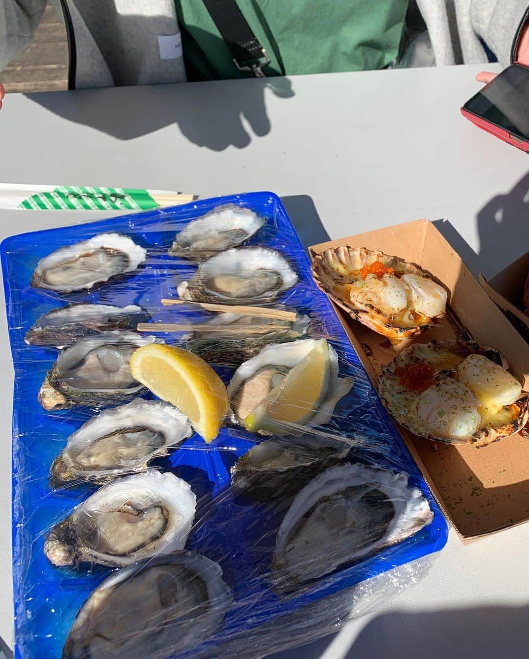 春原未来さんのインスタグラム写真 - (春原未来Instagram)「昨年 #シドニー 行った時。友だちが #フィッシュマーケット 連れて行ってくれた。大好きな #生牡蠣 を食べて, #ディナー は #イタリアン 食べた😋 . When I went to #Sydney last year.  A friend took me to the fish market.  After eating my favorite raw #oysters , I went to #Italianrestaurant "La Rosa" for #dinner . . #思い出pic #larosa #生ガキ最高 #生ガキ #当たったことない #青空ピクニック #青い海青い空 #なんでも話せる仲 #カンタス航空 #qantasairways #飛行機好きな人と繋がりたい」8月10日 18時39分 - sunohara_miki