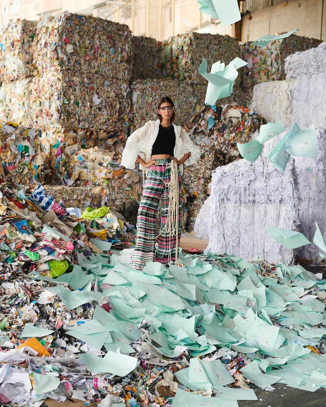 Vogue Italiaさんのインスタグラム写真 - (Vogue ItaliaInstagram)「"It is time to wake up and be more aware of the waste we generate. I did this shoot to visually show the concept of "throwing trash away" and how it does not exist, which is the reason we need to shift towards a circular economy". @MarinaTestino, founder and creative director of @Point.Off.View, as well as niece of the well-known photographer, has dedicated her young life to a mission: raise awareness around conscious consumerism and sustainable fashion. She defines herself as an “artivist” (art + activism) as she uses creativity to bring light to issues around climate change and plastic pollution. Her most recent initiative is Useful Waste, a Fashion Story revolving around why “People are under the illusion that garbage magically disappears; what they don’t see is the accumulation of harmful waste that ends up in the environment, our oceans or landfills. This shoot takes place in two recycling centers in Peru (Provesur and San Miguel Industrias), my dad's home country.” Read the full interview with #MarinaTestino by @Margherita_Tizzi in the #AboutHappiness issue of Vogue Italia and via link in bio.  Full credits: Model & Creative Director: @MarinaTestino Photographer @AlexanderNeumann Styling @AngelaKusen Make Up & Hair @_siento_tu_fuego_  Production @RickyChavezbedoya  Clothing brands: @balkanicaofficial @sophialerner @annaisyucra @mozhmozh @_macalo @cornelio_borda @susanwagnerdesign @nunaswimwear @ayniuniverse @escvdo」8月10日 18時35分 - vogueitalia