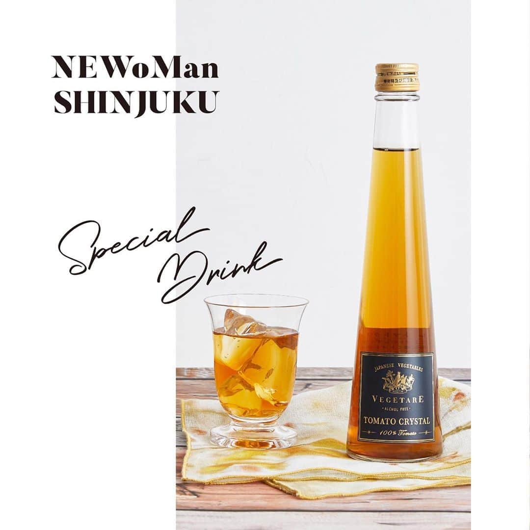 NEWoMan_officialさんのインスタグラム写真 - (NEWoMan_officialInstagram)「［#SPECIAL_DRINK］ 日本酒づくりの技術を応用し、トマトのエキスを一滴ずつ大切に抽出。従来のトマトジュースのイメージを覆すほどさらりとした飲み心地と、香り高く透き通る味わいが特徴です。ストレートで飲む他に、ジュレにしたり出汁やスープに混ぜても◎。 ・ CORK　2F #トマトクリスタル　¥1,847 ＋tax ・ ‪8月1日(土)〜9月22日(火)の期間中、“食べる”がもっと楽しくなる「FUN TO EAT」を開催！ この夏、食べたい、あげたい、美味しいごはんとやさしい手土産をニュウマン新宿で探してみませんか。館内配布中のリーフレットをぜひお手に取ってご覧ください。‬ ・ #NEWoMan #ニュウマン新宿 #newoman新宿 #newomanshinjuku #newoman_shinjuku #FUNTOEAT #cork #トマト #トマトジュース #トマトエキス #🍅 #アレンジレシピ #ギフト #スペシャルドリンク #フォトジェニック #食 #グルメ #食べスタグラム #テイクアウト #お持ち帰り #discovertokyo #新宿 #shinjuku #新宿グルメ #summer #instafood」8月10日 18時38分 - newoman_shinjuku