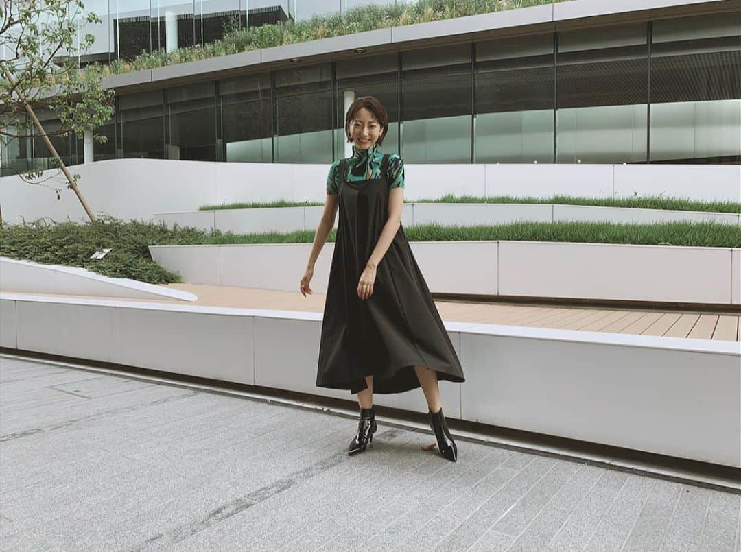 武田玲奈さんのインスタグラム写真 - (武田玲奈Instagram)「tops @meisseymiyake_official dress @lecielbleu_official boots @gianvitorossi accessories @gagan.jewelry」8月10日 19時14分 - rena_takeda