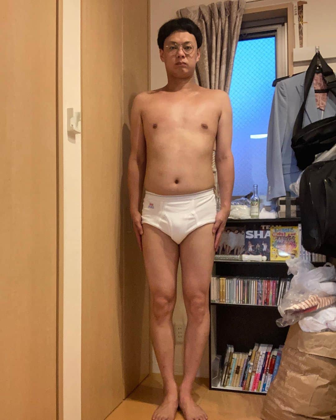宮戸洋行のインスタグラム：「【ファスティング生活1日目】キングオブコントに向けてファスティングダイエットやります！今日から3日間酵素ドリンクのみの断食です！準々決勝の日までにお腹引っ込みますかね…」