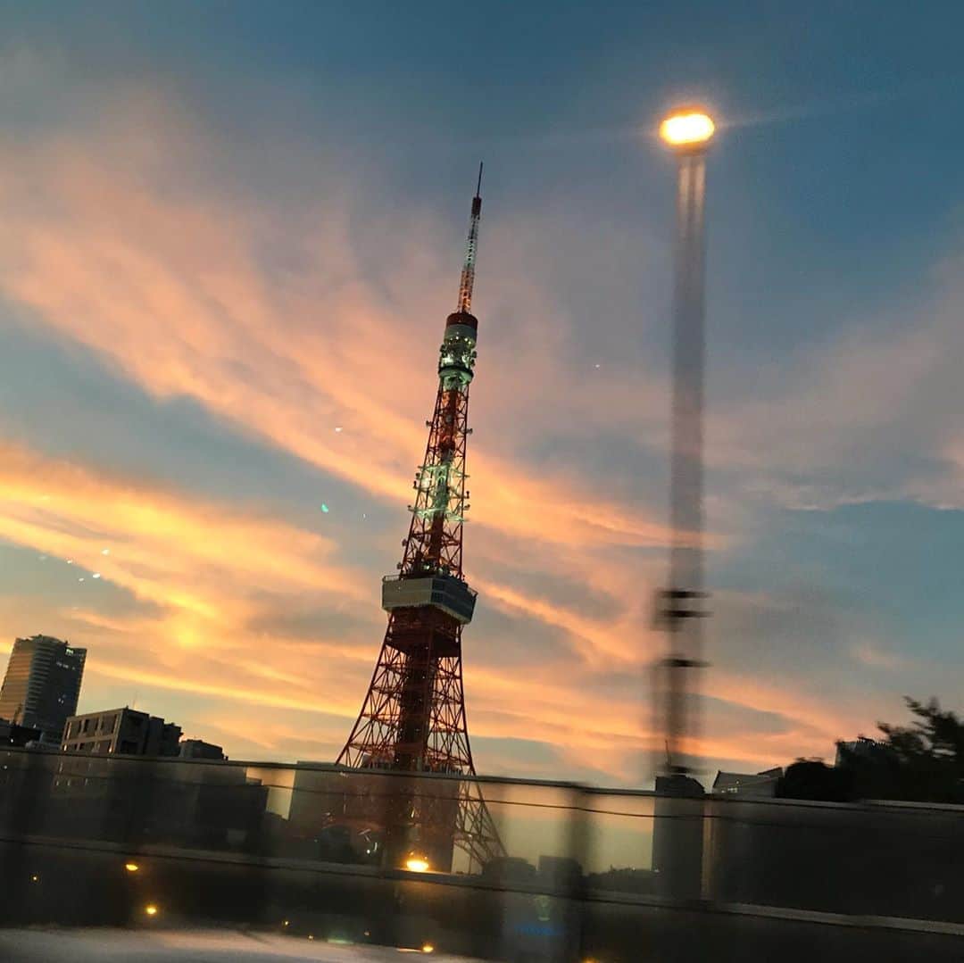寺川綾さんのインスタグラム写真 - (寺川綾Instagram)「😍 #tokyo #sunset」8月10日 20時01分 - terakawaaya_official